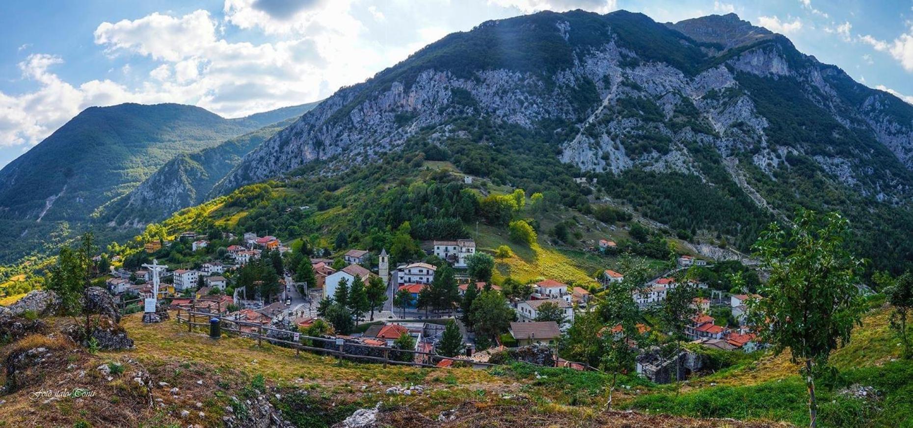 Mariella Vernile Civitella Roveto Luaran gambar